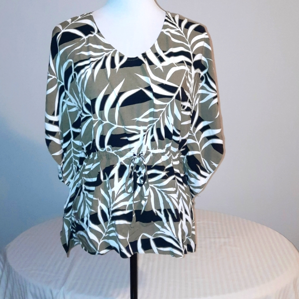 V-neck blouse Size med